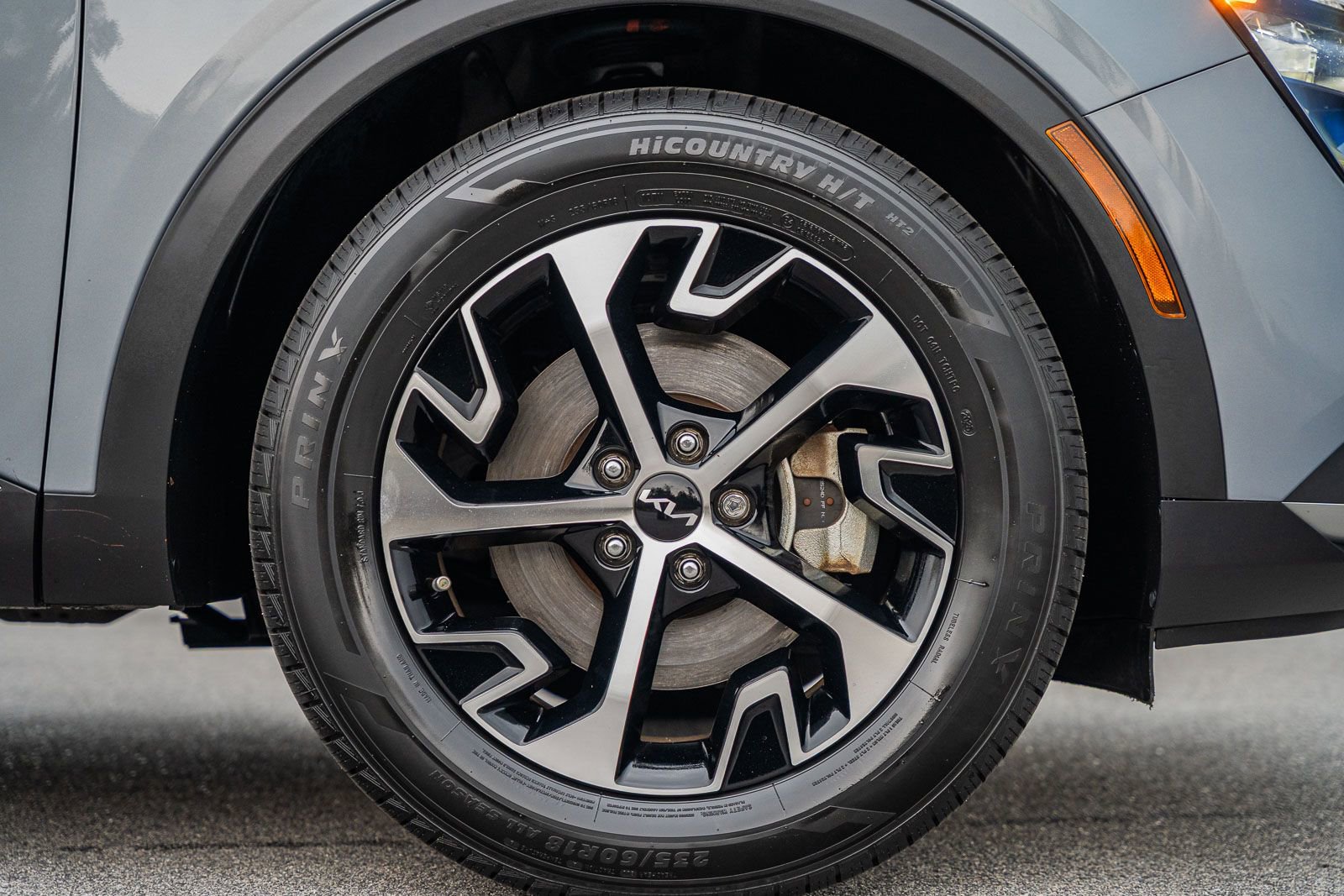 Used 2023 Kia Sportage EX image 12