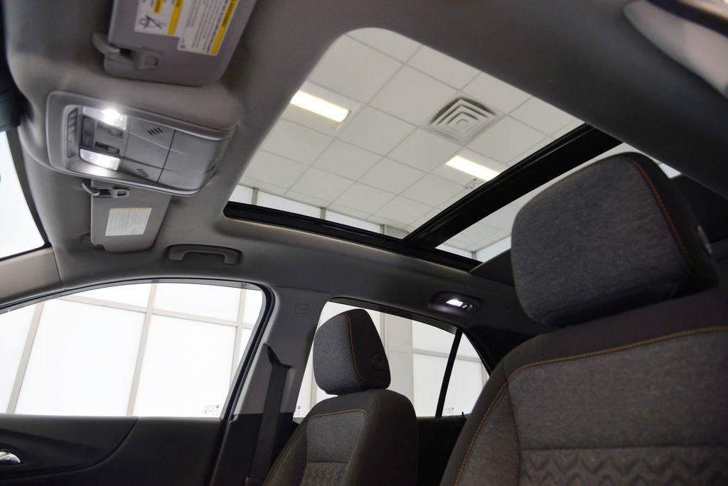 Used 2023 Chevrolet Equinox LT image 28