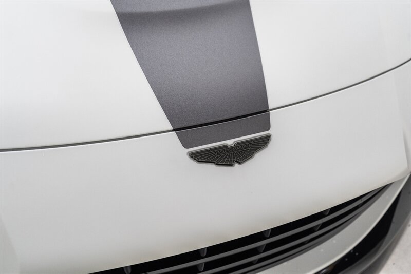 Used 2023 Aston Martin V8 Vantage Coupe RWD image 85