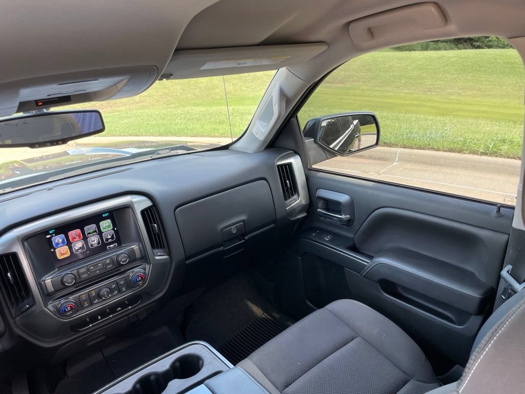 Used 2018 Chevrolet Silverado 1500 LT w/ Texas Edition AWD/4WD image 14