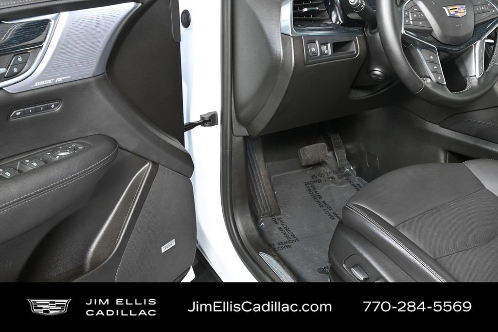 Certified 2025 Cadillac XT5 Premium Luxury image 8