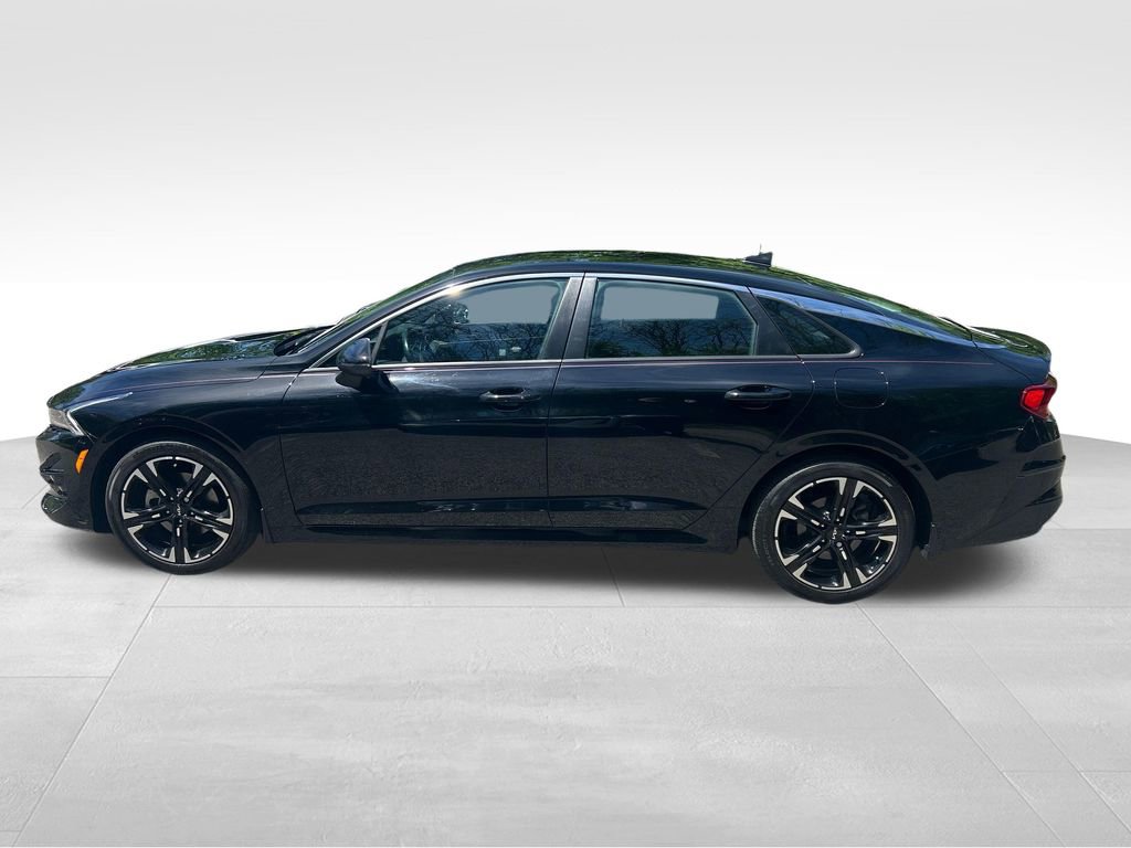 Used 2023 Kia K5 GT-Line w/ GT-Line Premium Package FWD image 2