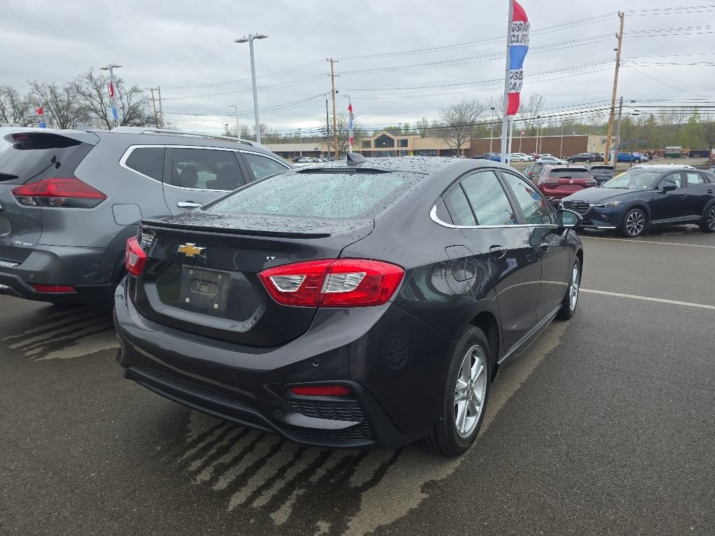 Used 2016 Chevrolet Cruze LT w/ Convenience Package FWD image 5