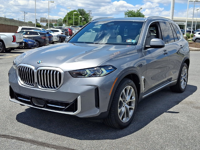 Certified 2024 BMW X5 xDrive40i w/ Premium Package AWD/4WD image 5