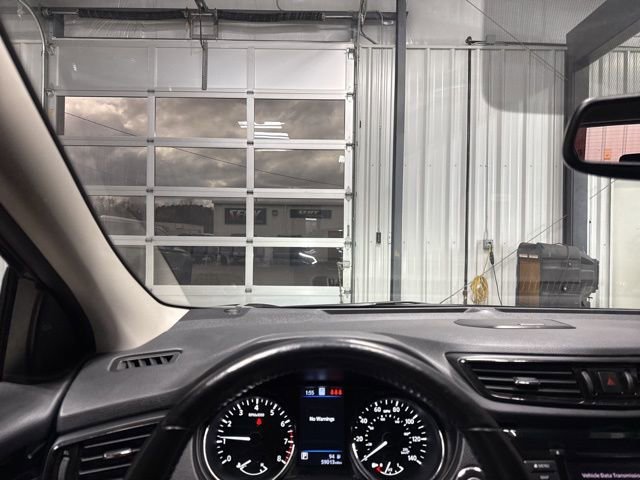 Used 2021 Nissan Rogue Sport SL w/ Premium Package image 10