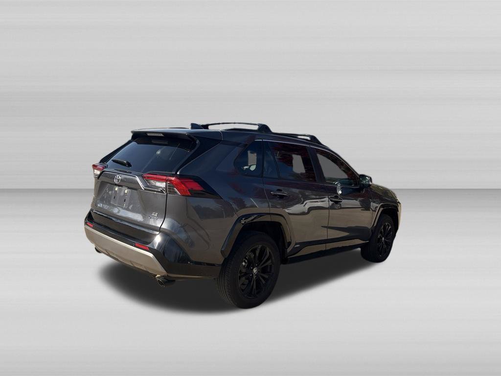 Used 2025 Toyota RAV4 SE w/ Convenience Package AWD/4WD image 5