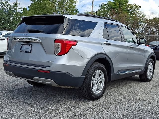 Used 2022 Ford Explorer XLT w/ Equipment Group 202A AWD/4WD image 9