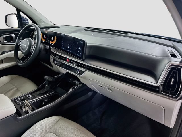 Certified 2024 Kia Sorento S w/ Panoramic Sunroof Package FWD image 31