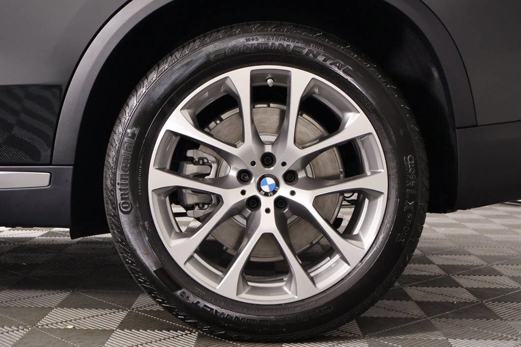 New 2026 BMW X5 xDrive50e w/ Climate Comfort Package AWD/4WD image 10