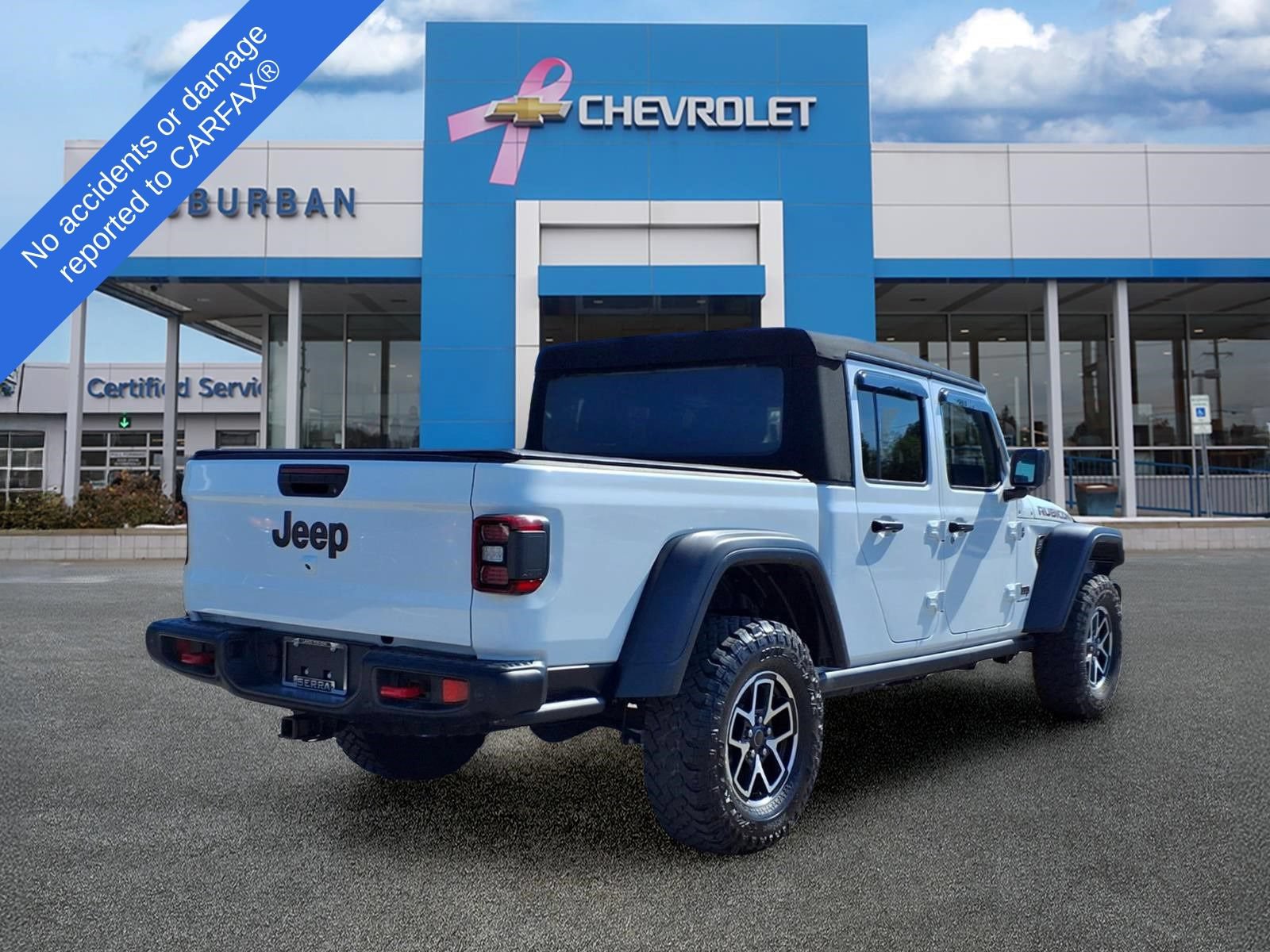 Used 2024 Jeep Gladiator Rubicon w/ Technology Group AWD/4WD image 5