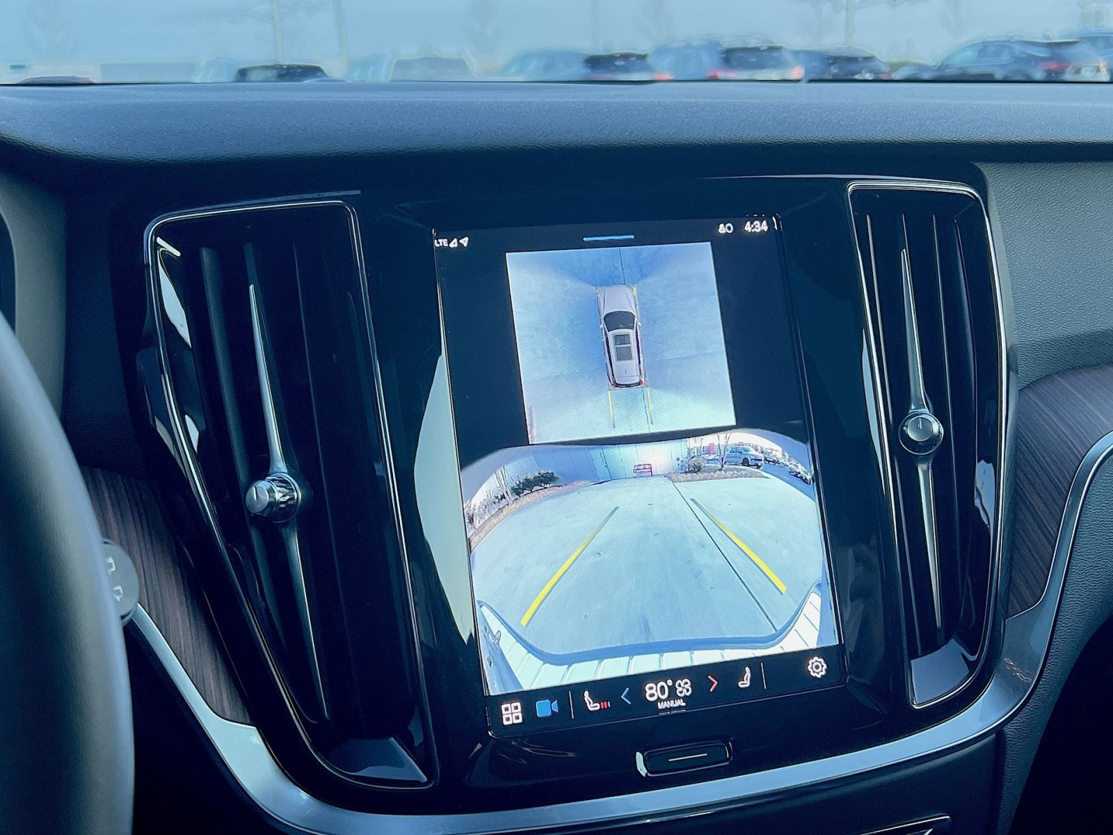 Certified 2024 Volvo V60 B5 Cross Country Plus image 19