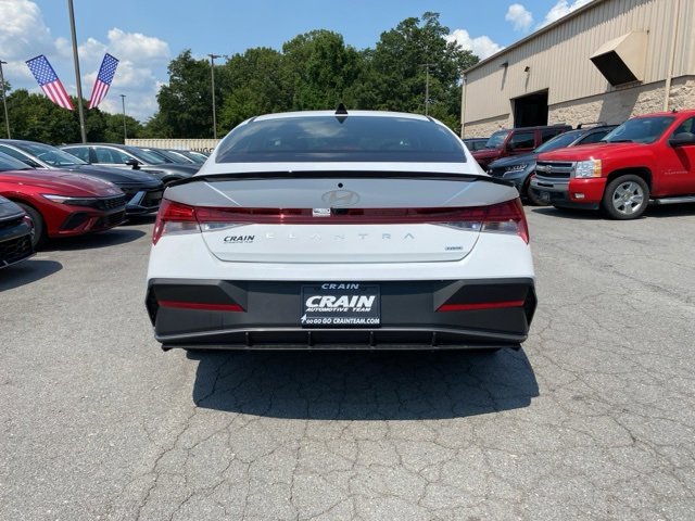 New 2025 Hyundai Elantra SEL image 6