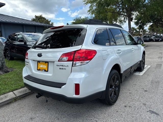 Used 2012 Subaru Outback 3.6R Limited w/ Moonroof Pkg AWD/4WD image 7