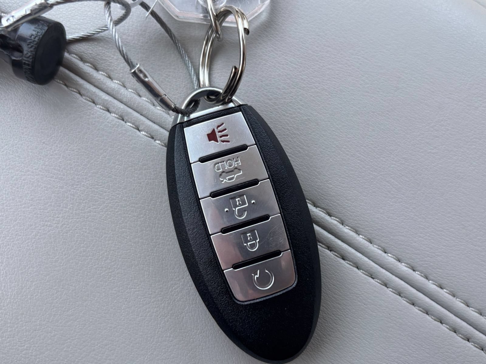 Used 2025 Nissan Altima 2.5 SV FWD image 21