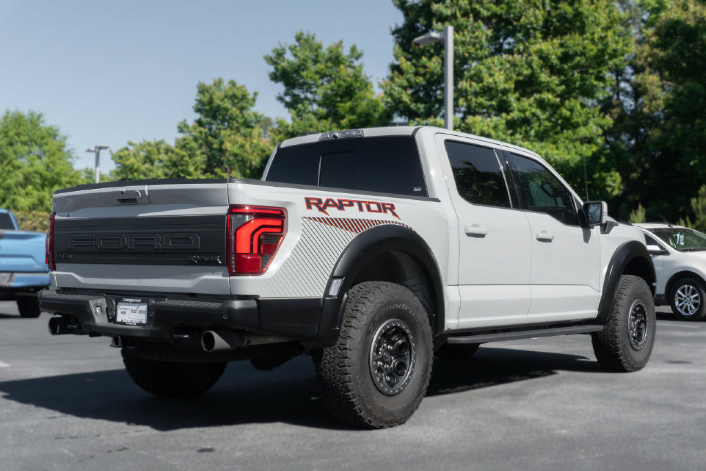 Used 2024 Ford F150 Raptor AWD/4WD image 13