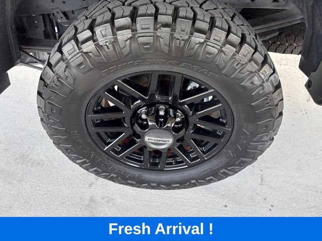 Used 2022 Ford F250 Lariat w/ Black Appearance Package AWD/4WD image 21