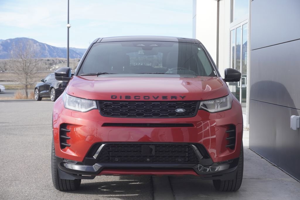 Used 2025 Land Rover Discovery Sport Dynamic SE image 5