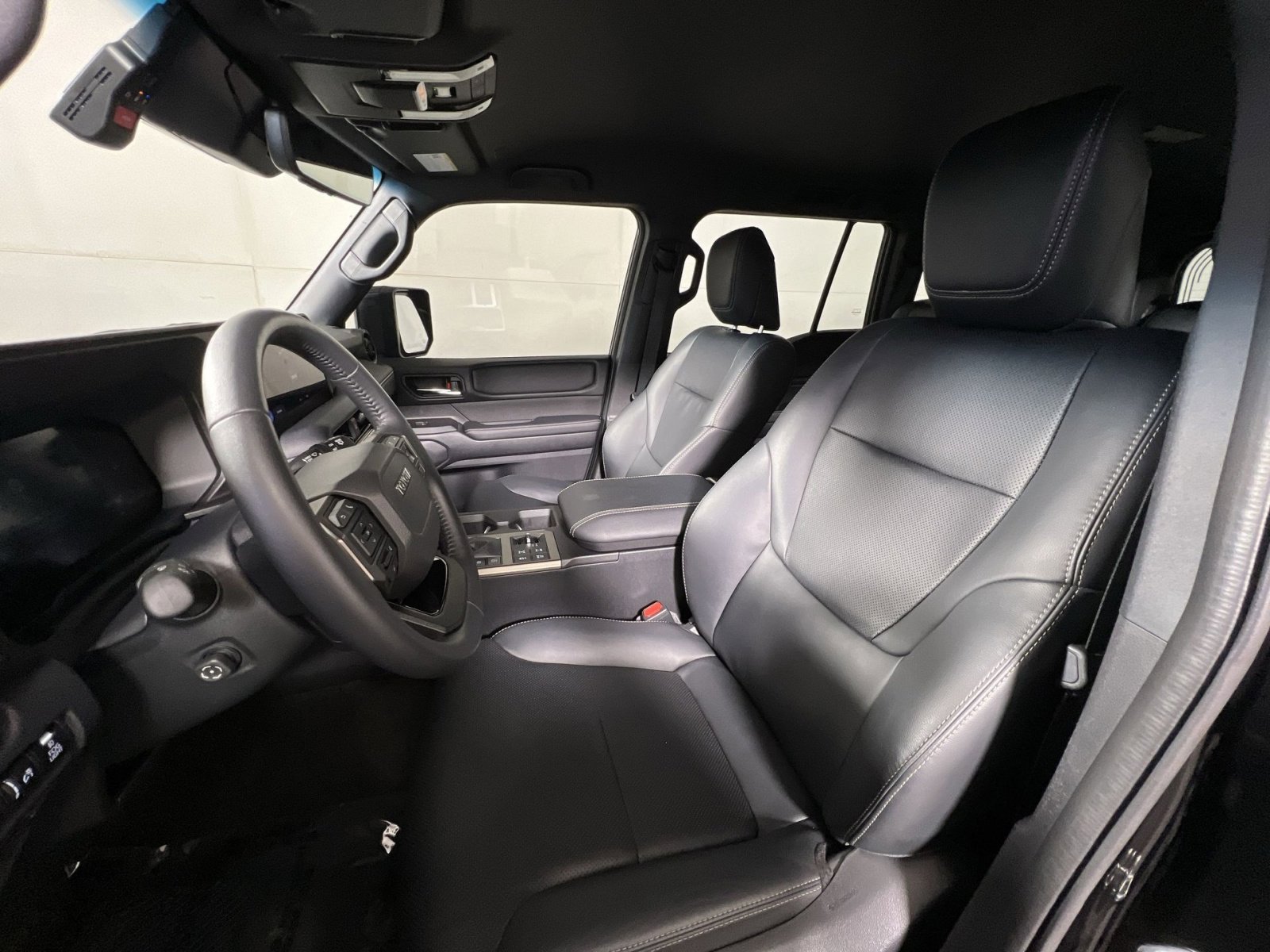 Used 2024 Toyota Land Cruiser image 13