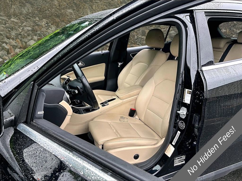 Used 2016 Mercedes-Benz GLA 250 w/ Premium Package image 22