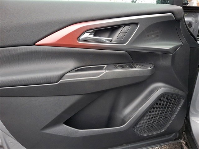 New 2026 Chevrolet Equinox EV RS image 8