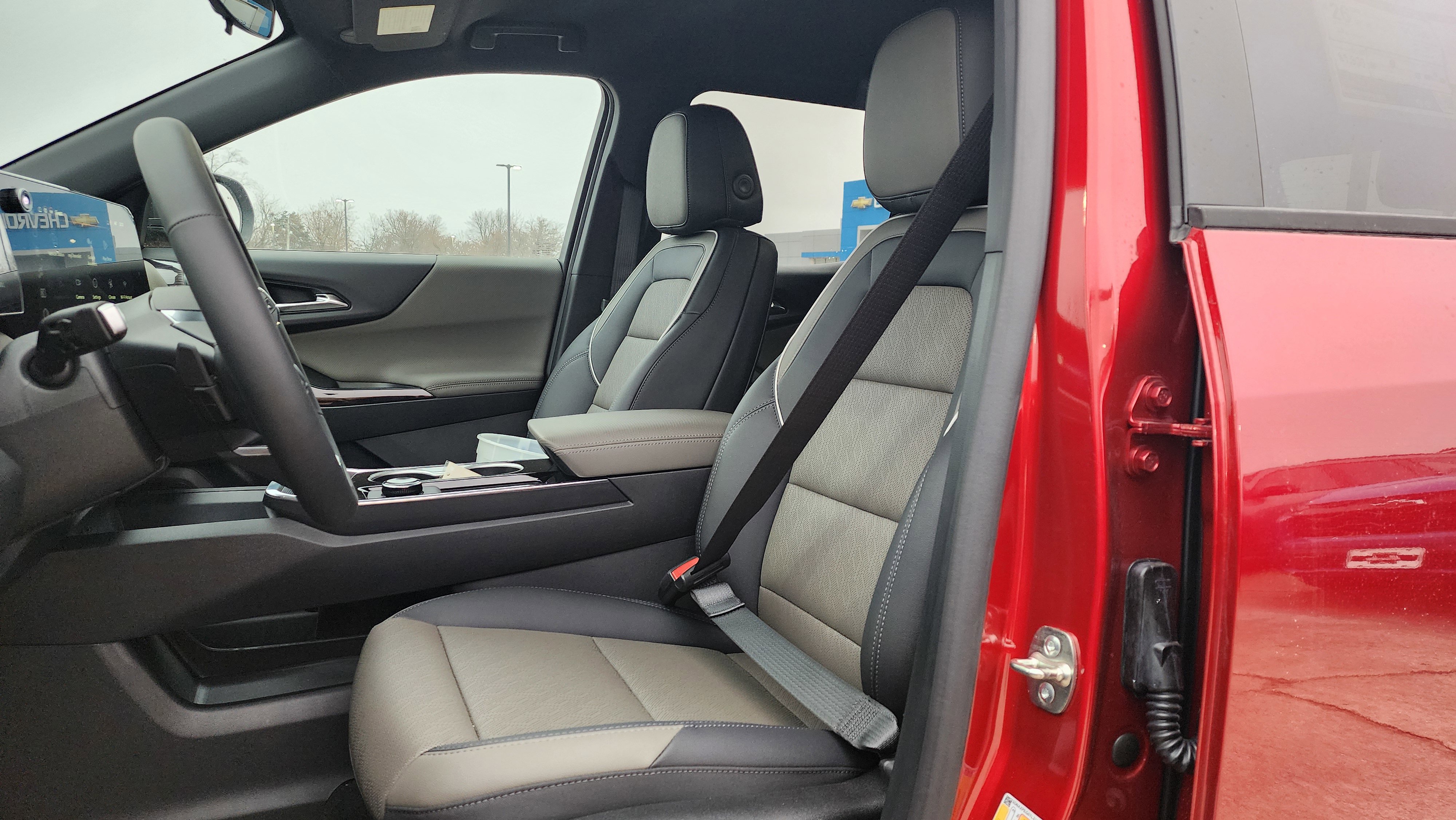 New 2026 Chevrolet Equinox LT w/ Convenience Package II image 10