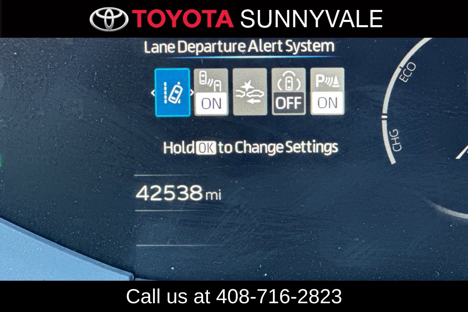 Used 2025 Toyota Prius LE image 29