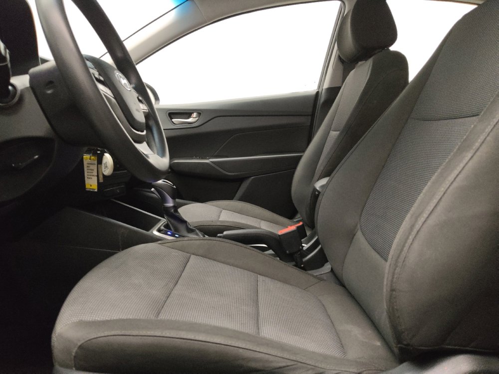 Used 2021 Hyundai Accent SEL image 17