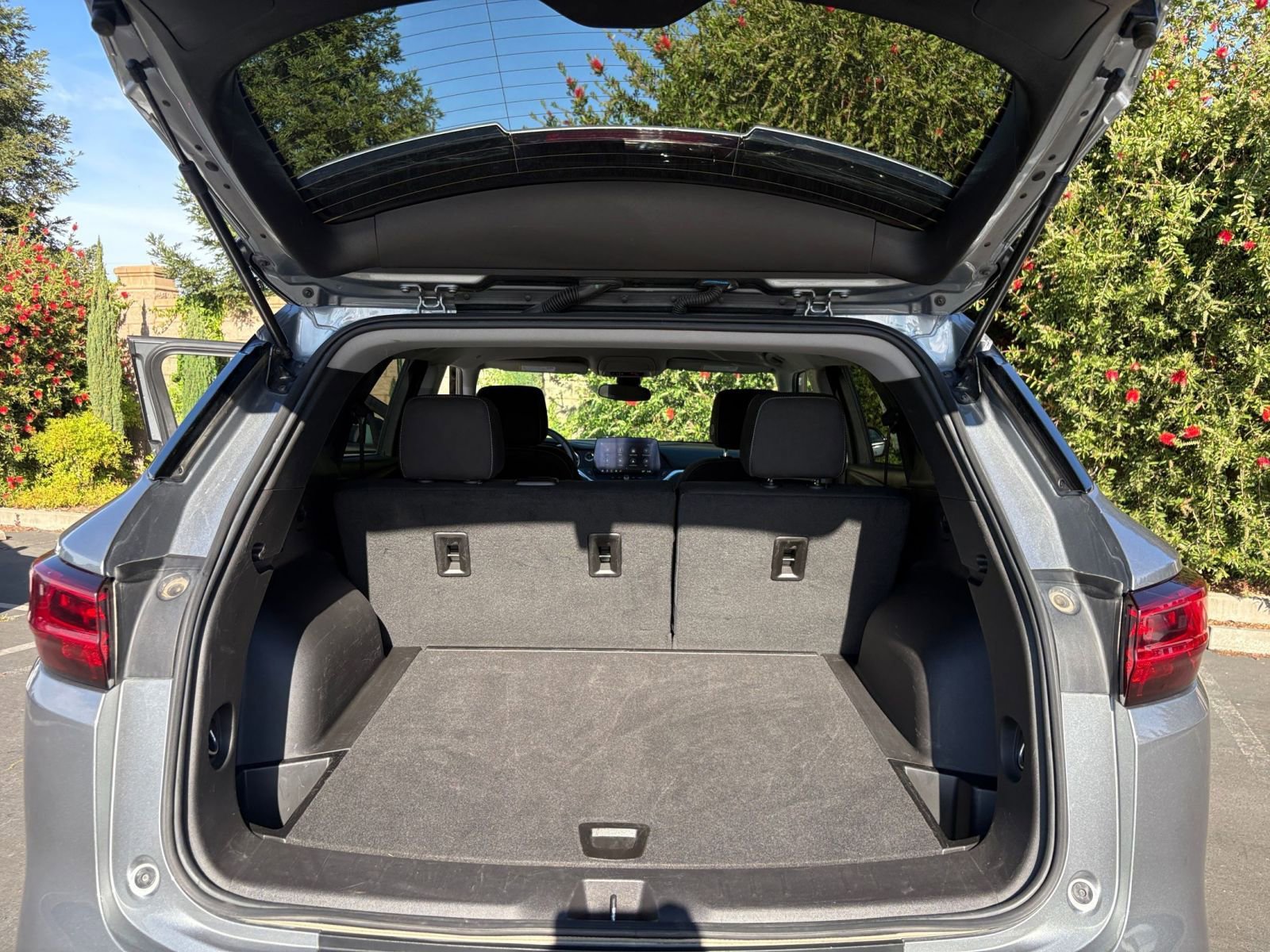 Used 2025 Chevrolet Blazer LT image 33