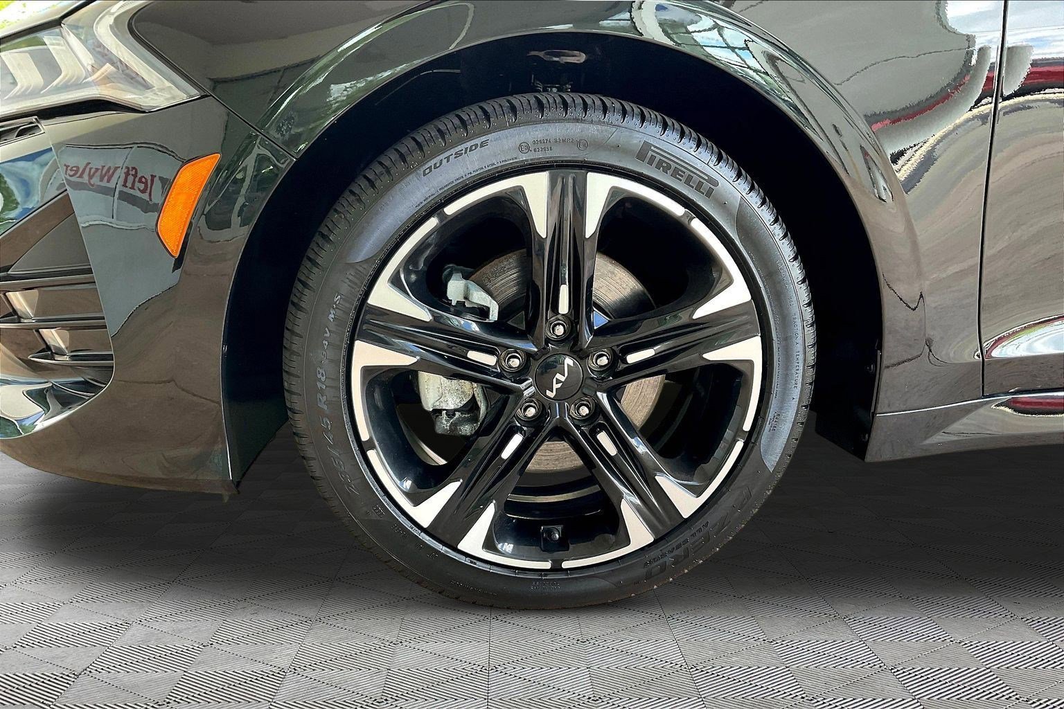 Used 2024 Kia K5 GT-Line w/ GT-Line Premium Package FWD image 32