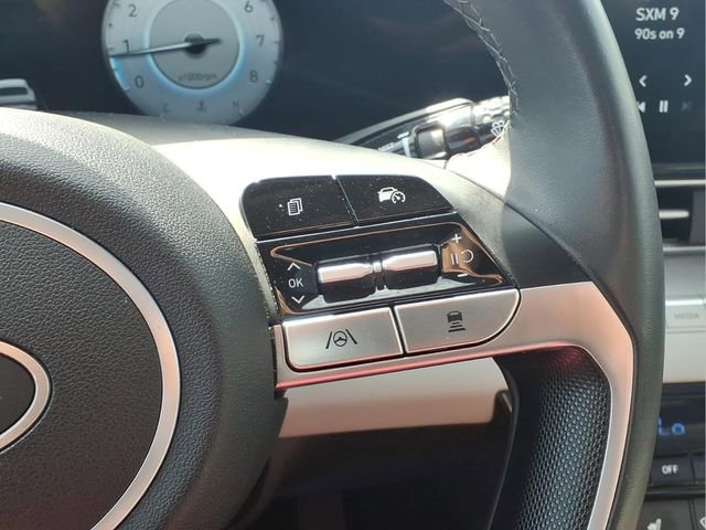 Used 2024 Hyundai Elantra Limited FWD image 14