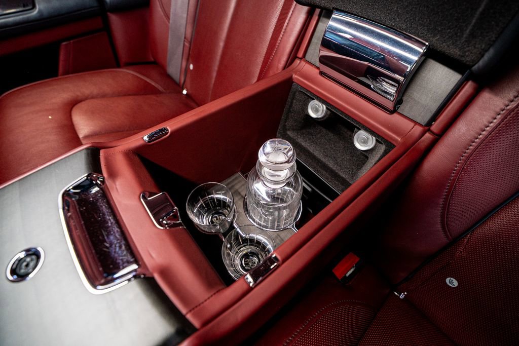 Used 2021 Rolls-Royce Ghost AWD/4WD image 61