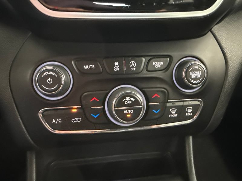Used 2019 Jeep Cherokee High Altitude AWD/4WD image 34