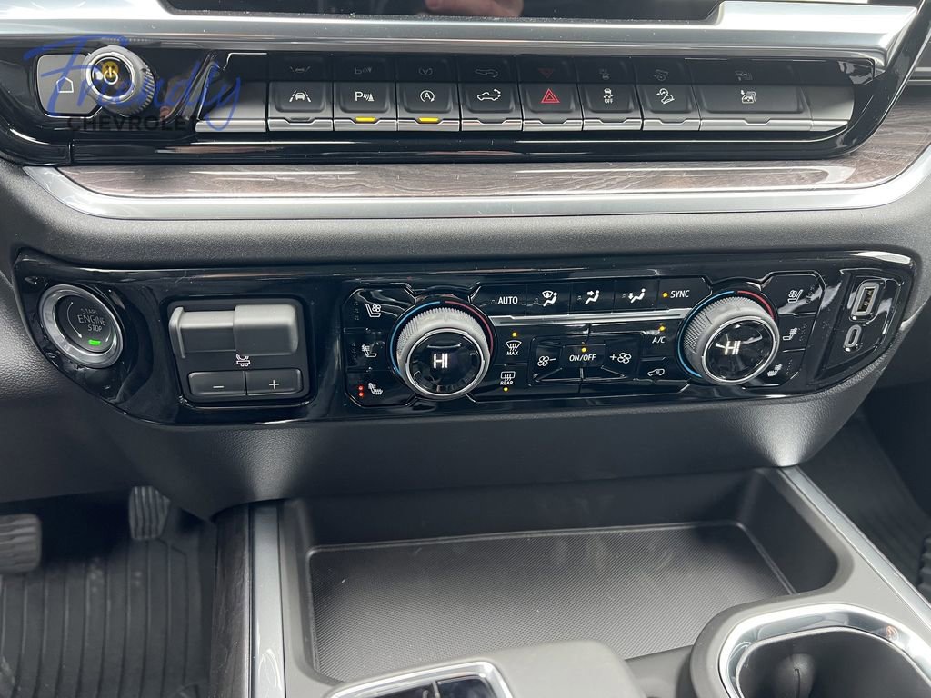 New 2026 Chevrolet Silverado 1500 LTZ w/ Z71 Off-Road Package AWD/4WD image 9