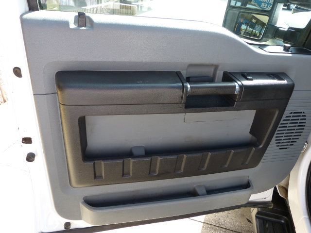 Used 2016 Ford F550 4x4 Regular Cab Super Duty image 38