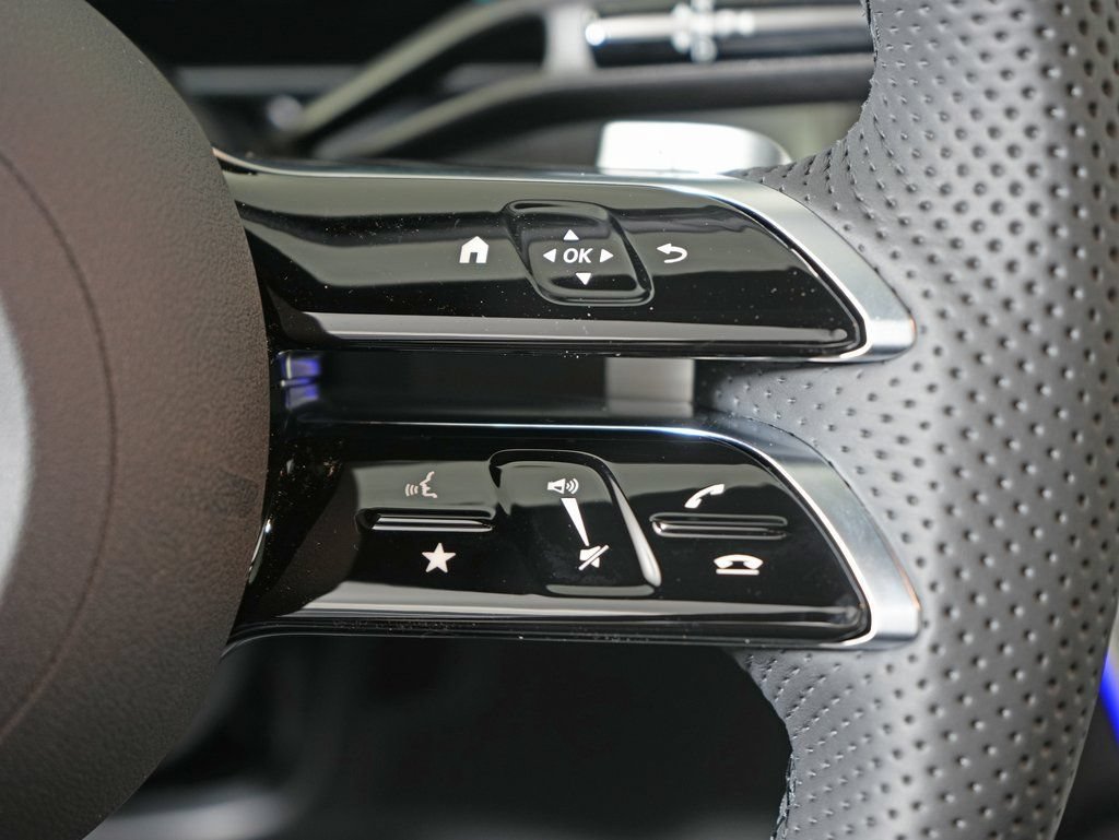 Certified 2026 Mercedes-Benz GLC 300 4MATIC image 18