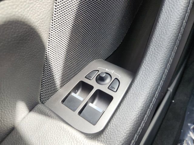 Used 2021 Jaguar F-TYPE Convertible image 34