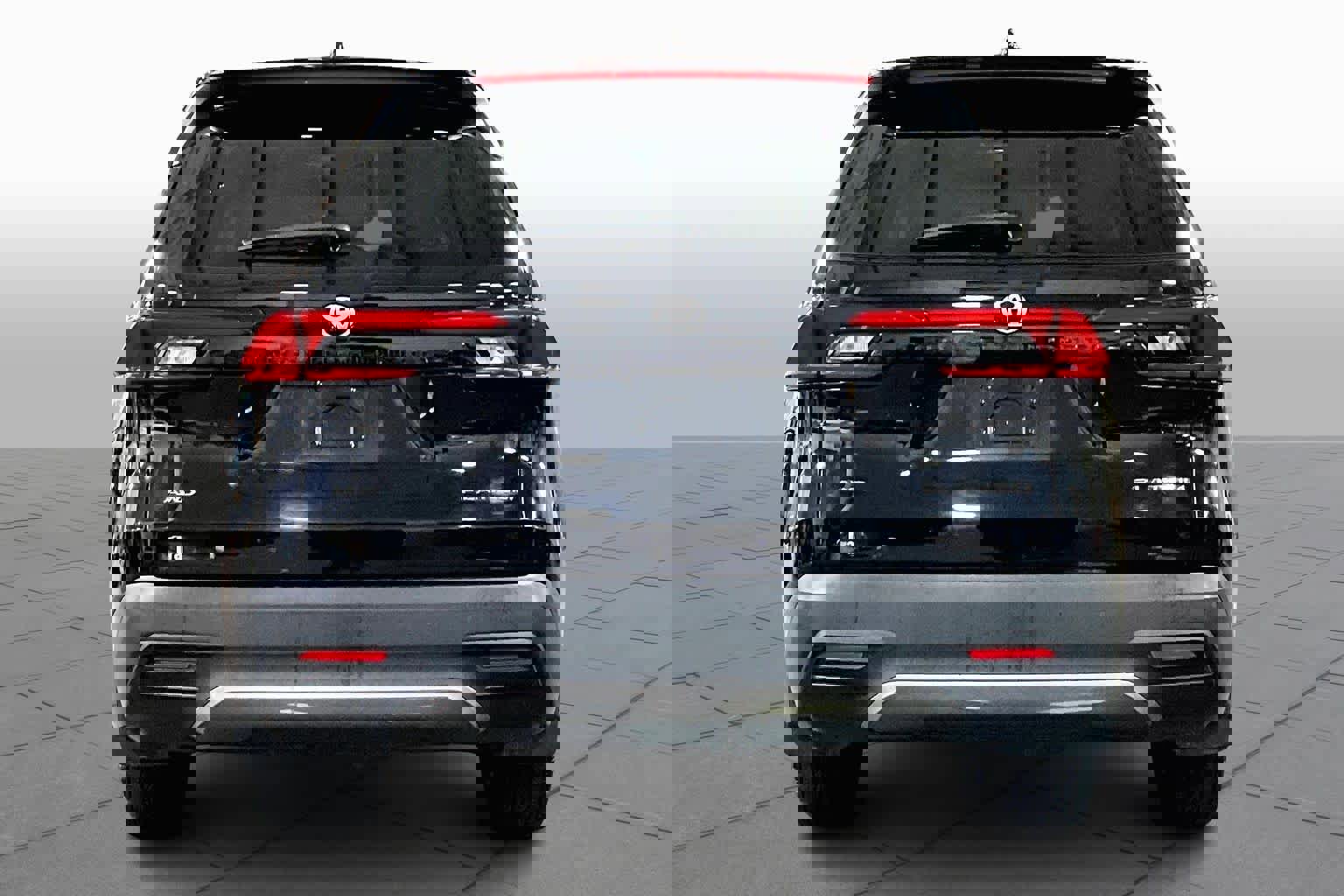 Used 2024 Toyota Grand Highlander Platinum image 4