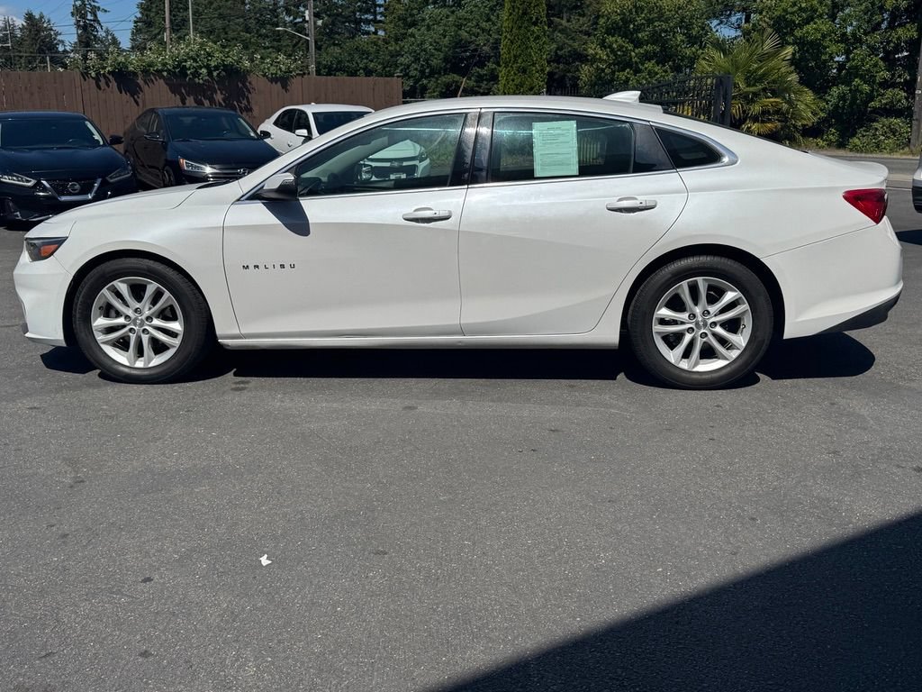 Used 2016 Chevrolet Malibu LT FWD image 4