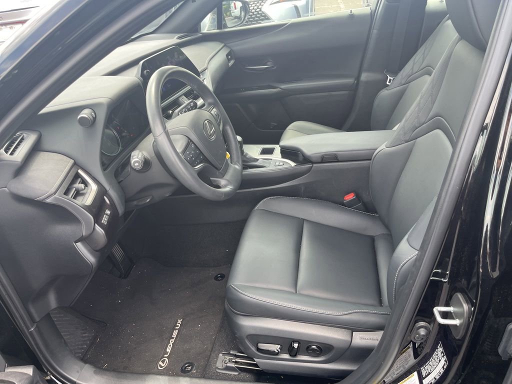 Used 2024 Lexus UX 250h FWD image 16