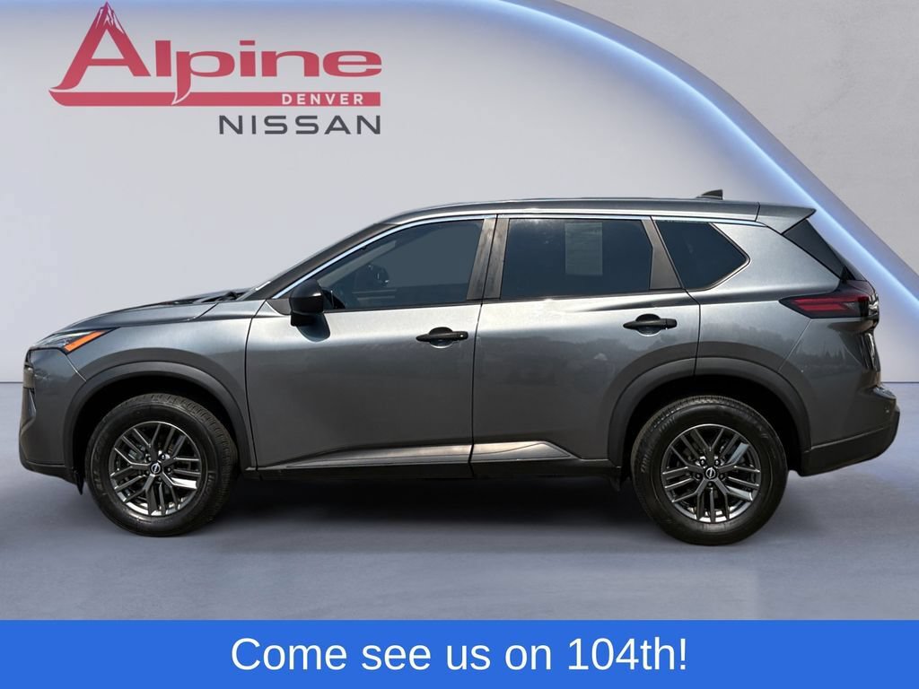 Used 2024 Nissan Rogue S FWD image 2