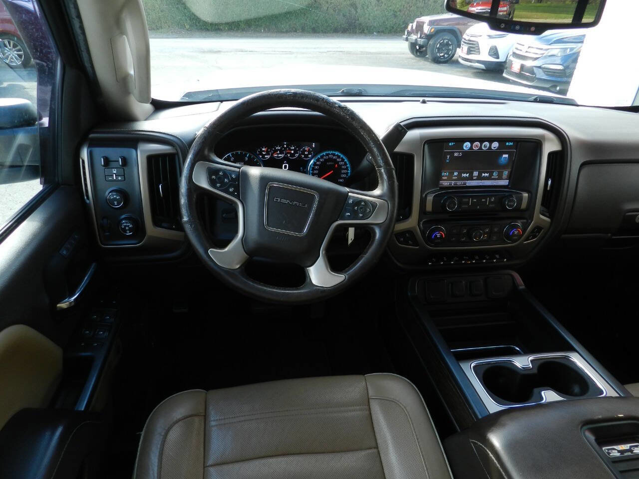 Used 2017 GMC Sierra 2500 Denali w/ Duramax Plus Package image 9