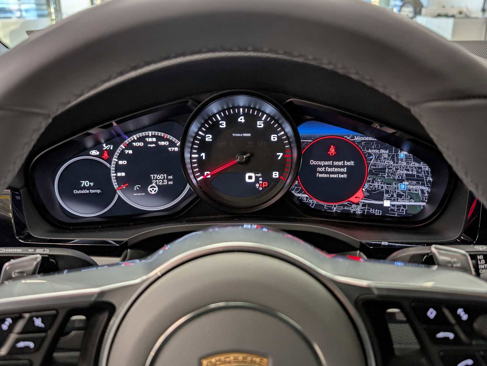 Used 2023 Porsche Cayenne Coupe image 27