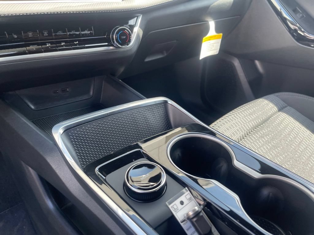 New 2027 Chevrolet Equinox LT AWD/4WD image 18