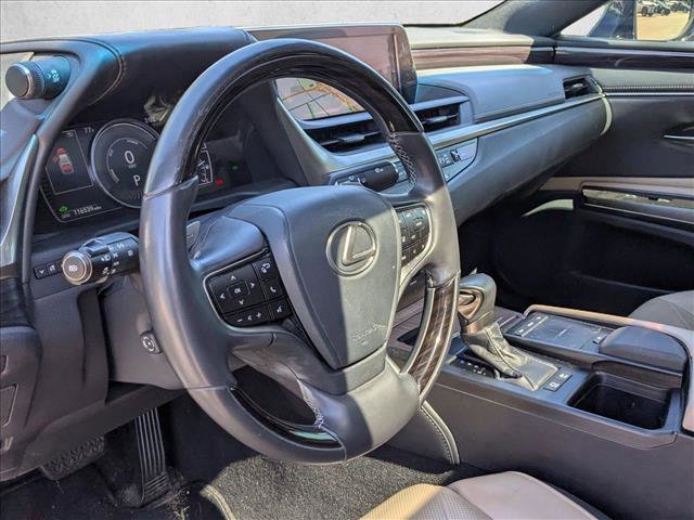 Used 2019 Lexus ES 300h w/ Accessory Package 2 image 10