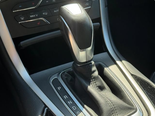 Used 2018 Ford Edge SEL w/ Equipment Group 201A FWD image 18