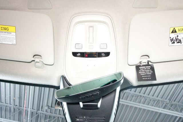 Certified 2025 Volvo XC40 B5 Ultra w/ Protection Package Premier image 8