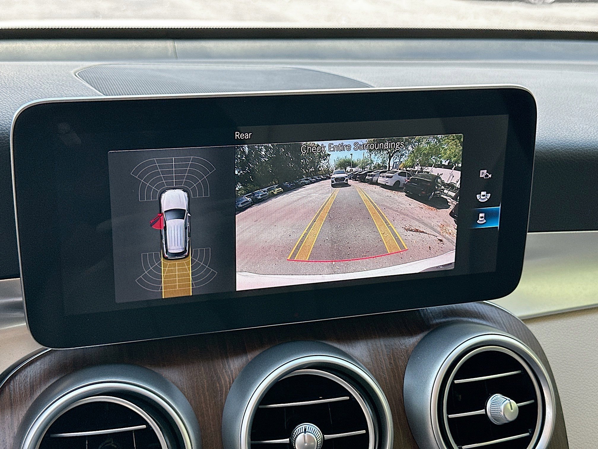 Used 2021 Mercedes-Benz GLC 300 image 13