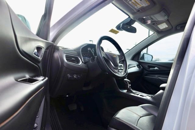 Used 2023 Chevrolet Equinox Premier image 13