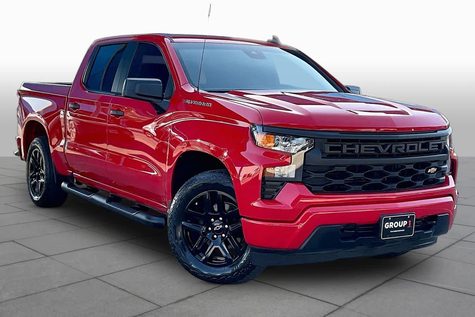 Used 2024 Chevrolet Silverado 1500 Custom RWD image 3