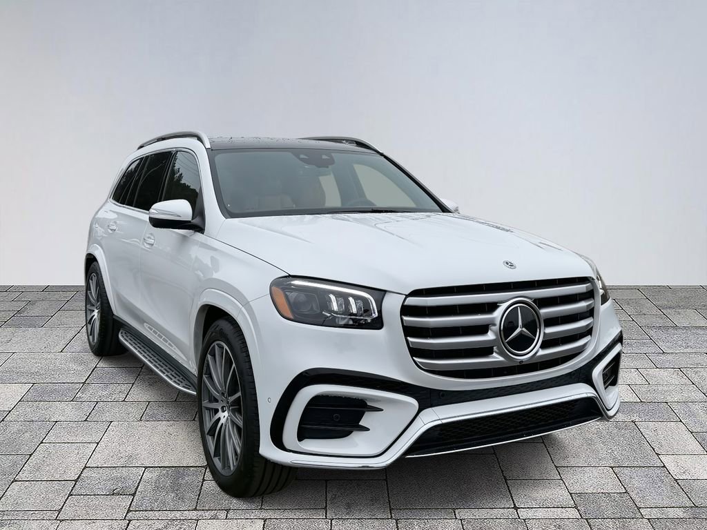 Used 2026 Mercedes-Benz GLS 580 4MATIC image 1